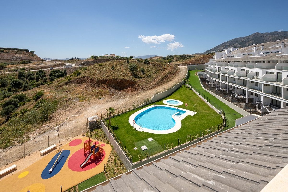 3 Bedroom Penthouse in Fuengirola - Photo 13