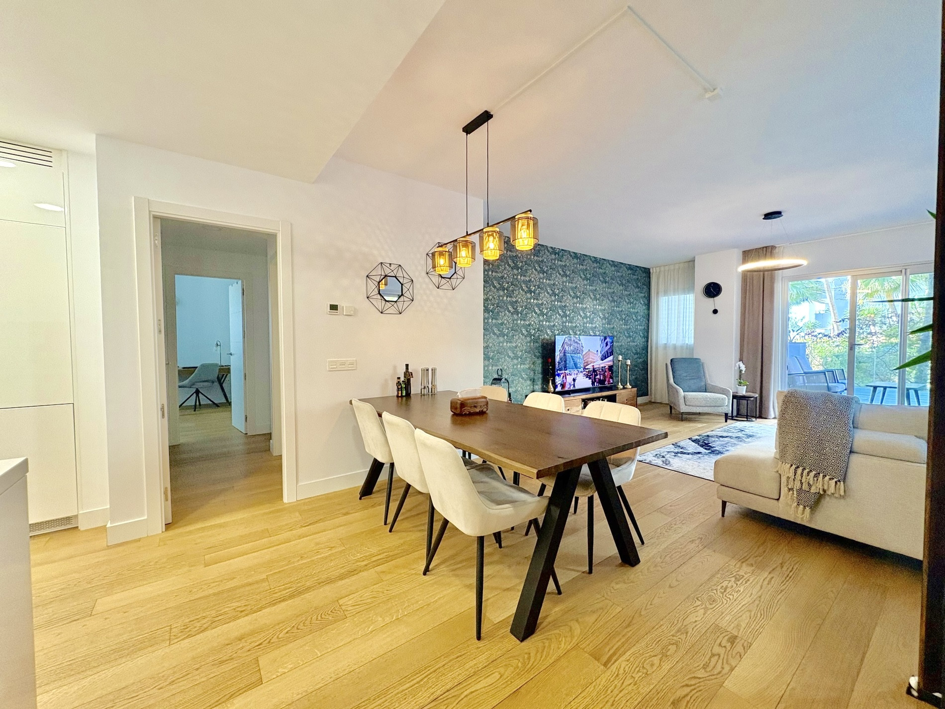 2 Bedroom Apartment in Mijas - Photo 10