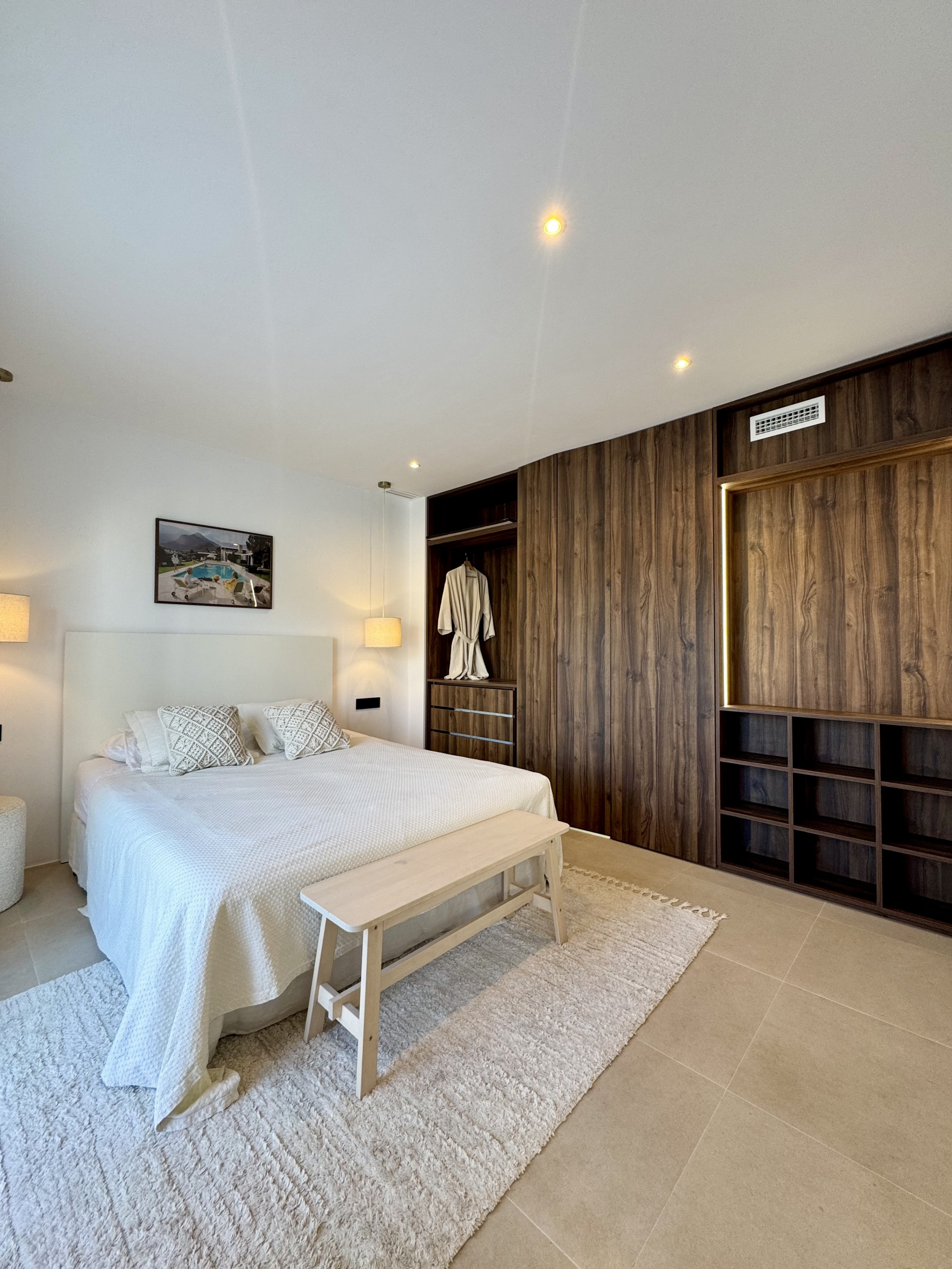 3 Bedroom Penthouse in Benahavís - Photo 8