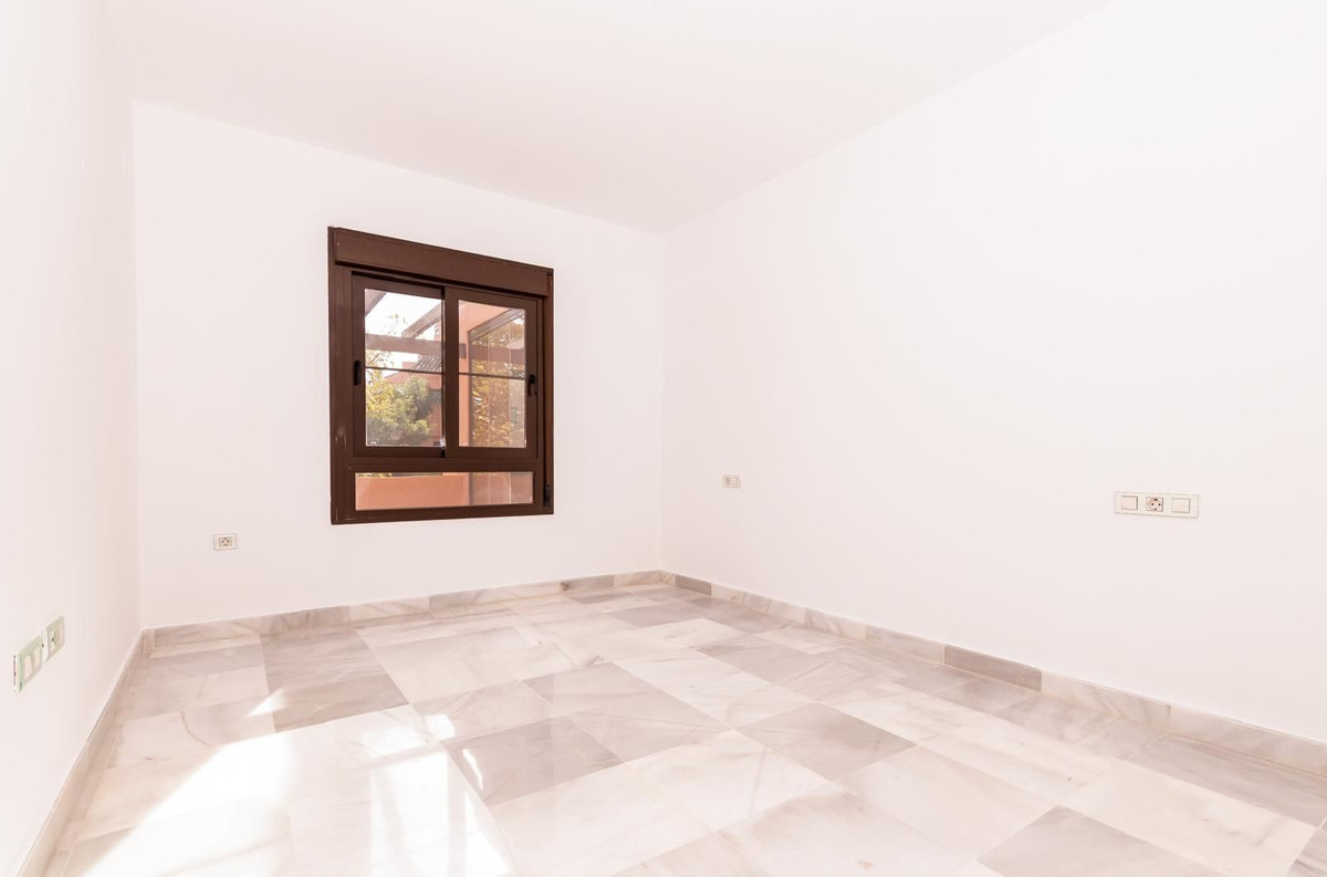 Apartamento com 4 quartos com piscina em Málaga, Espanha – Foto 11