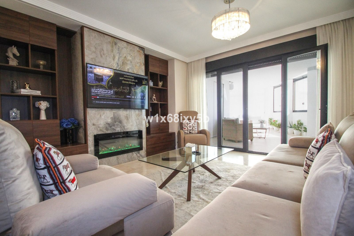 2 Bedroom Apartment in San Pedro de Alcántara - Фото 3