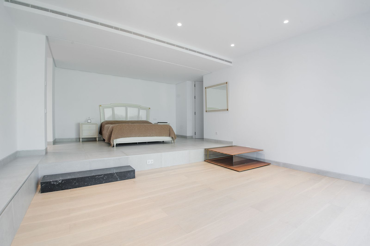 5 Bedroom Villa in Benahavís - Foto 36