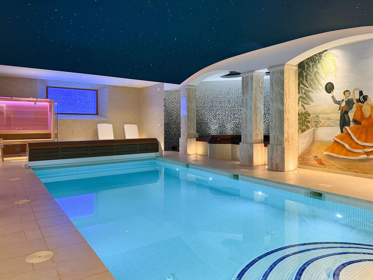 6 Bedroom Villa in Benahavís - Foto 17