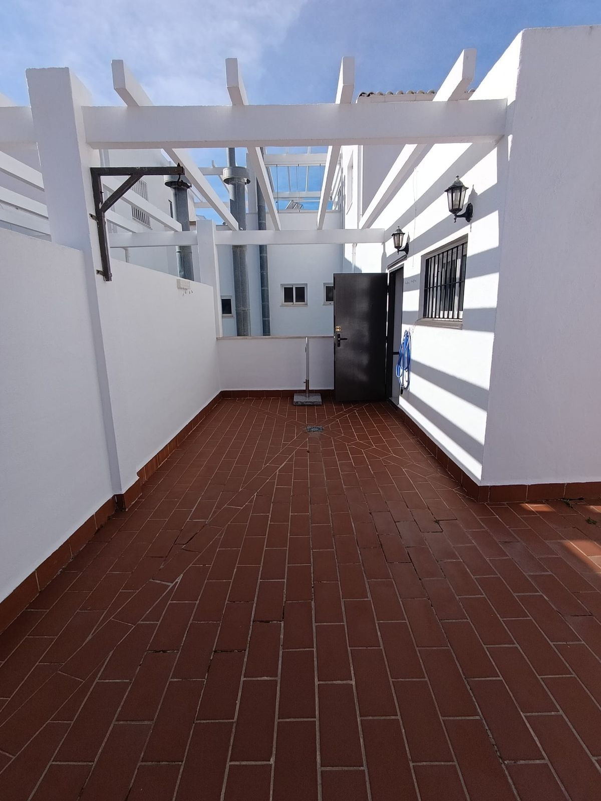 3 Bedroom Townhouse in Fuengirola - Photo 7