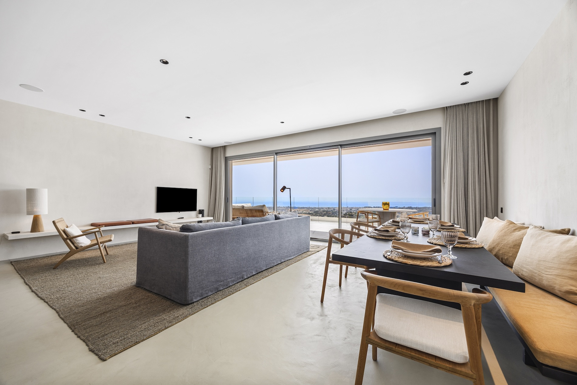 3 Bedroom Apartment in Benahavís - Photo 3