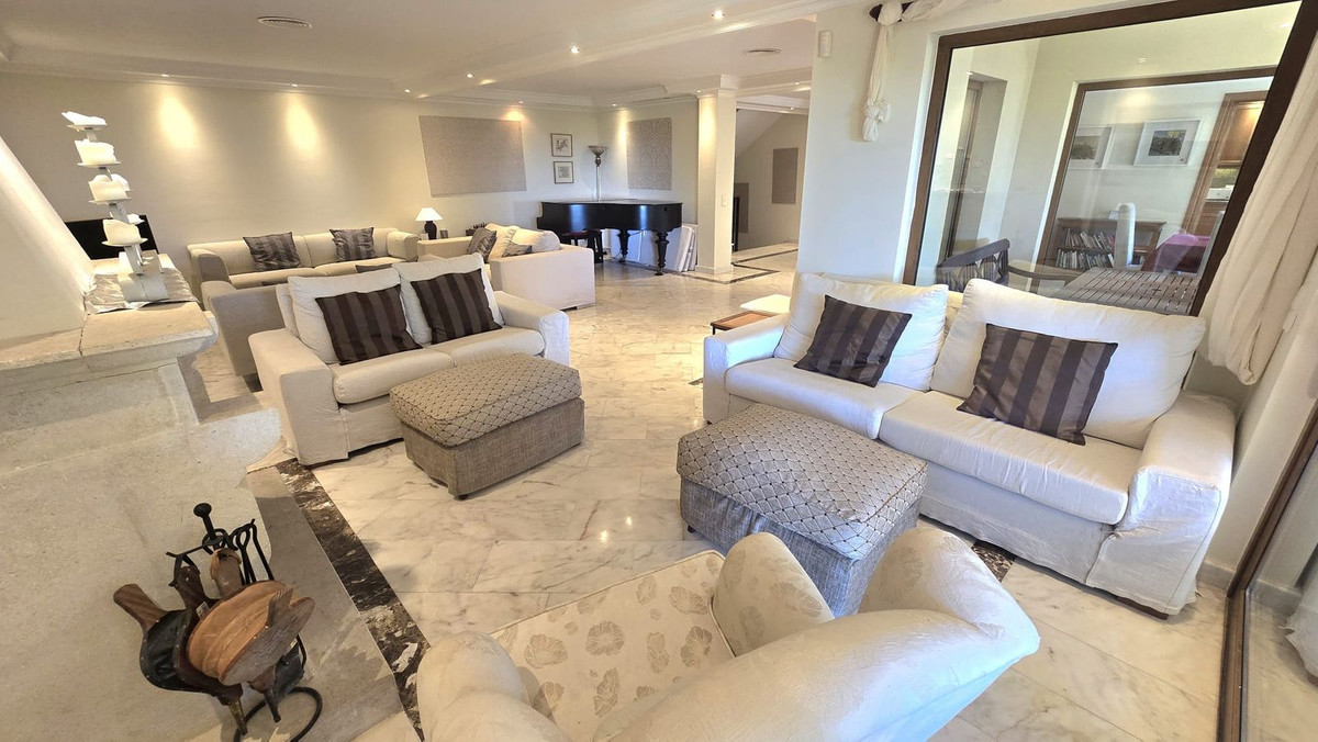 7 Bedroom Villa in Marbella - Photo 29