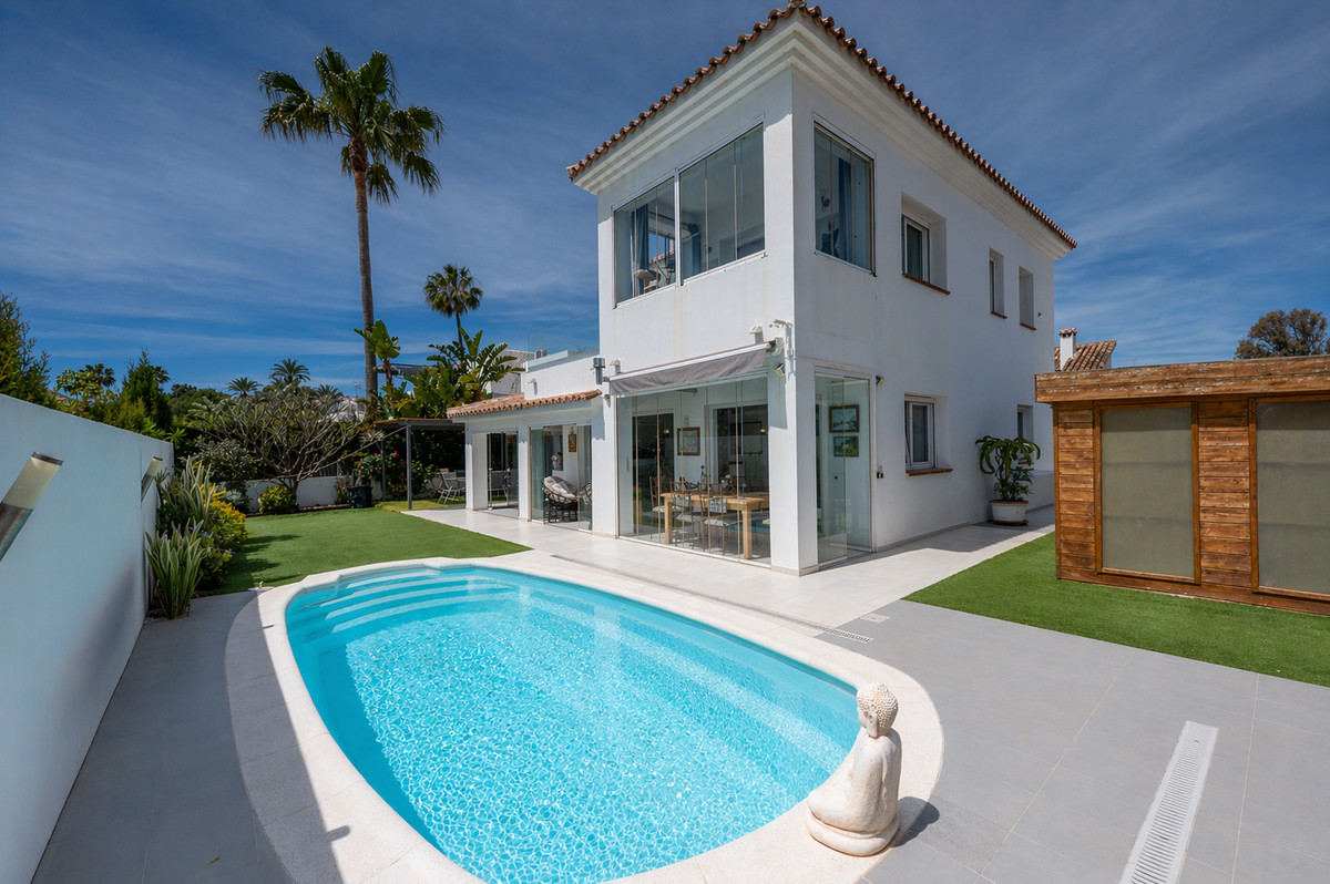 3 Bedroom Villa in Estepona - Фото 44