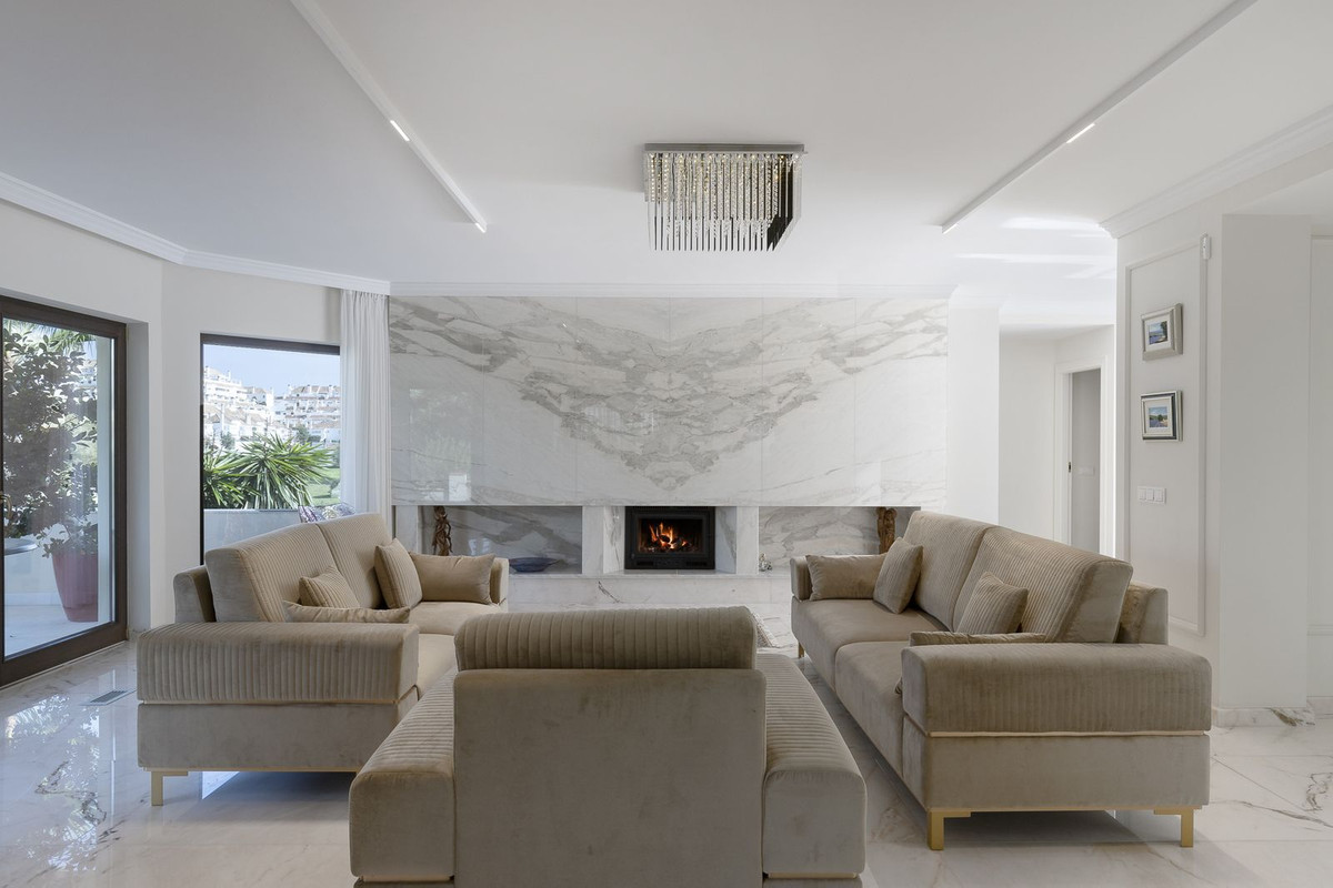 6 Bedroom Villa in Mijas - Photo 15