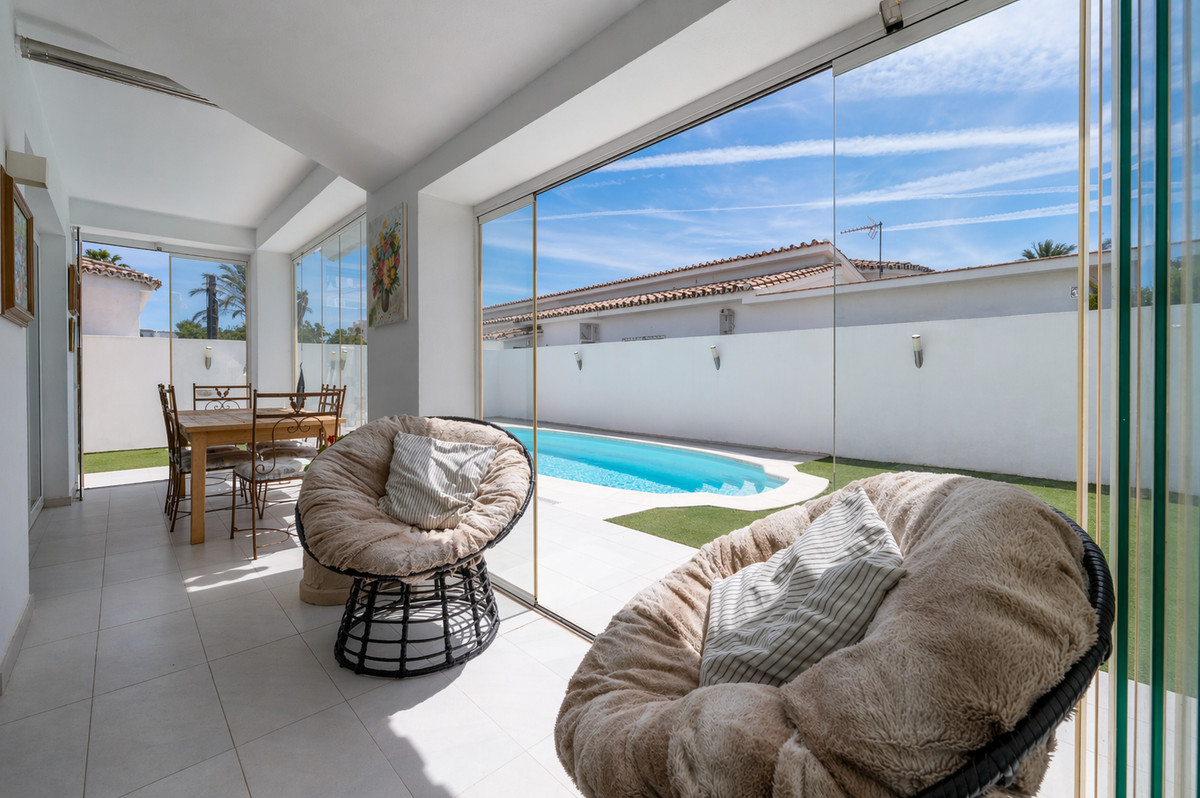 3 Bedroom Villa in Estepona - Фото 25