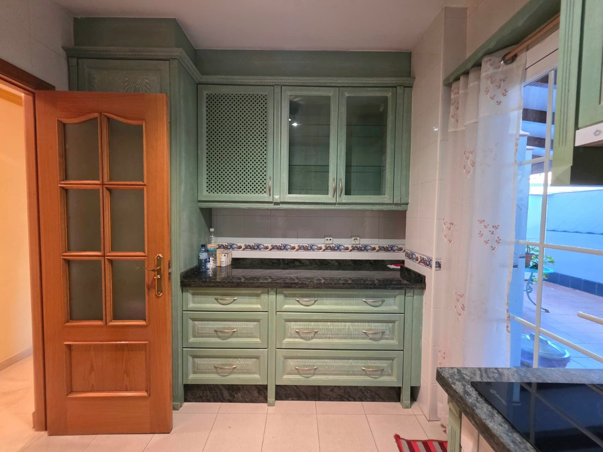 2 Bedroom Apartment in Marbella - Photo 7