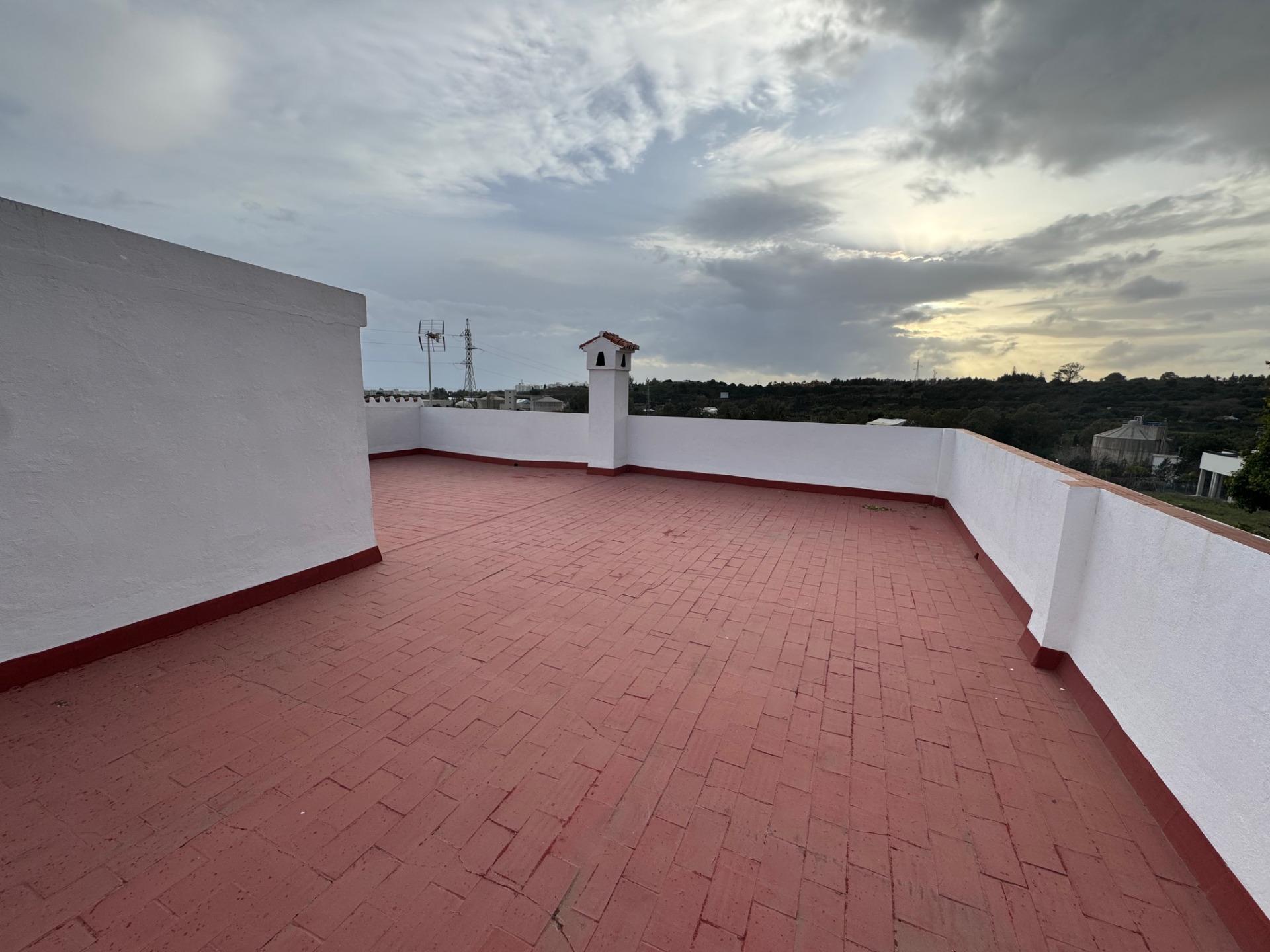 4 Bedroom Villa in Estepona - Photo 15