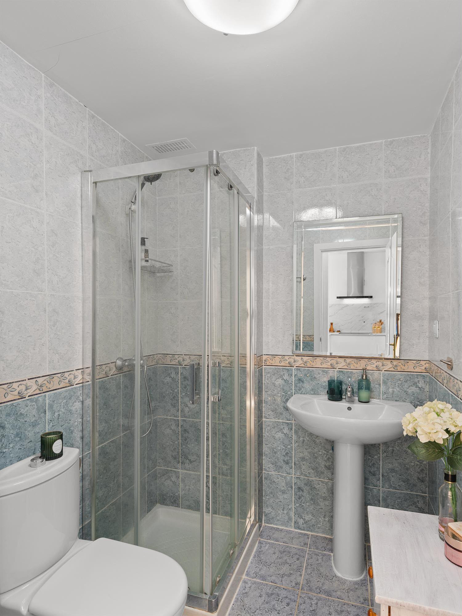 2 Bedroom Penthouse in Benalmádena - Photo 17