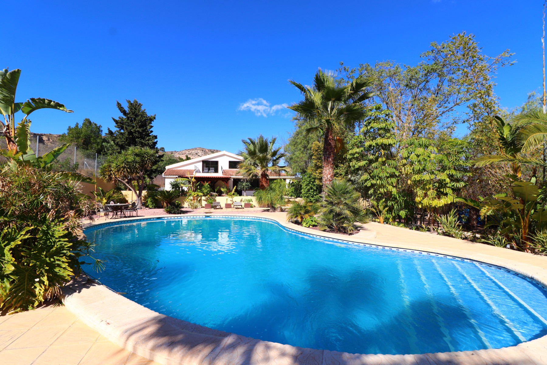 Moradia com 5 quartos com piscina em Alicante, Espanha – Foto 1