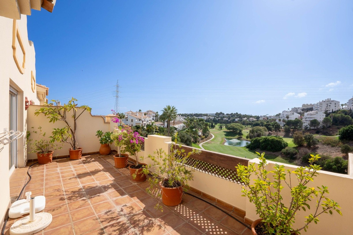 3 Bedroom Penthouse in Mijas - Photo 10