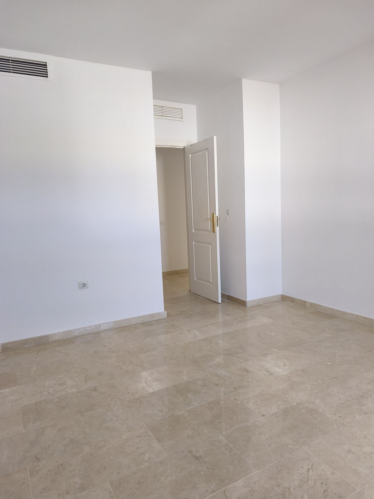 3 Bedroom Penthouse in Manilva - Foto 7