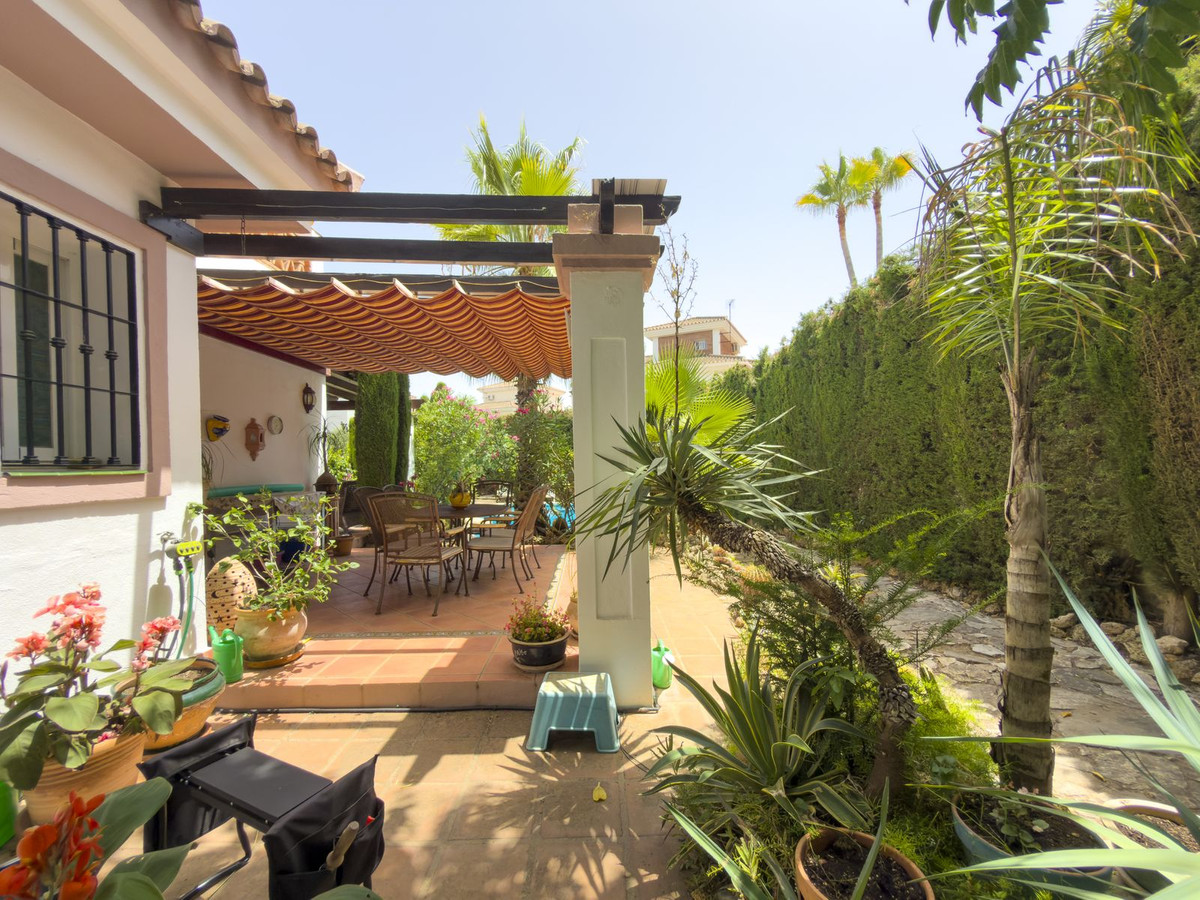 4 Bedroom Villa in Coín - Photo 47