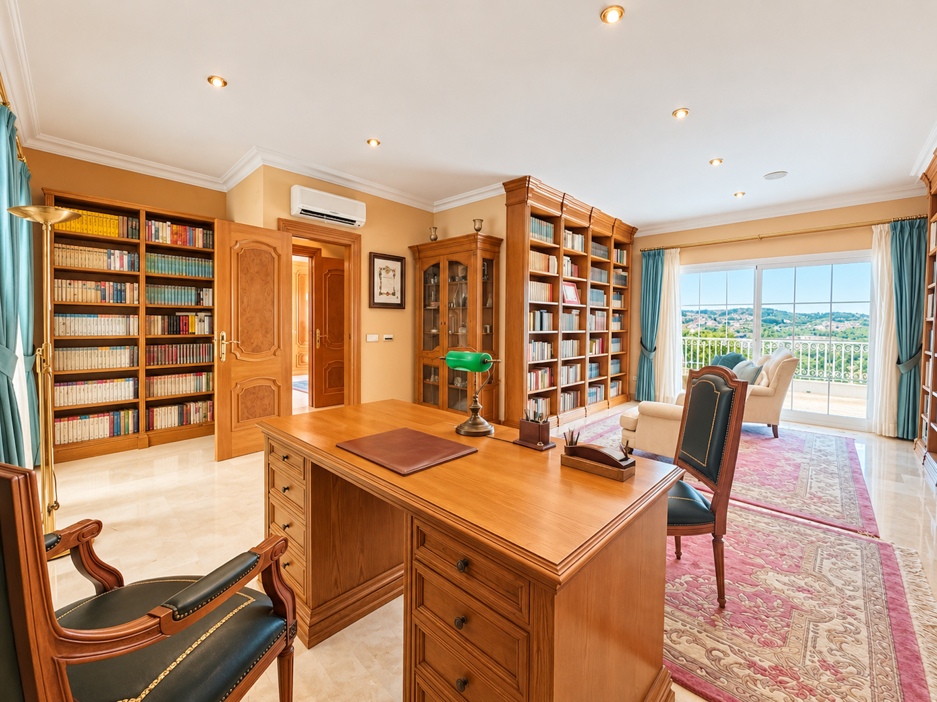 10 Bedroom Villa in Mijas - Photo 15