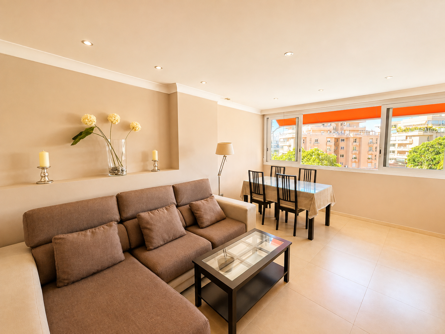 2 Bedroom Apartment in Marbella - Photo 5