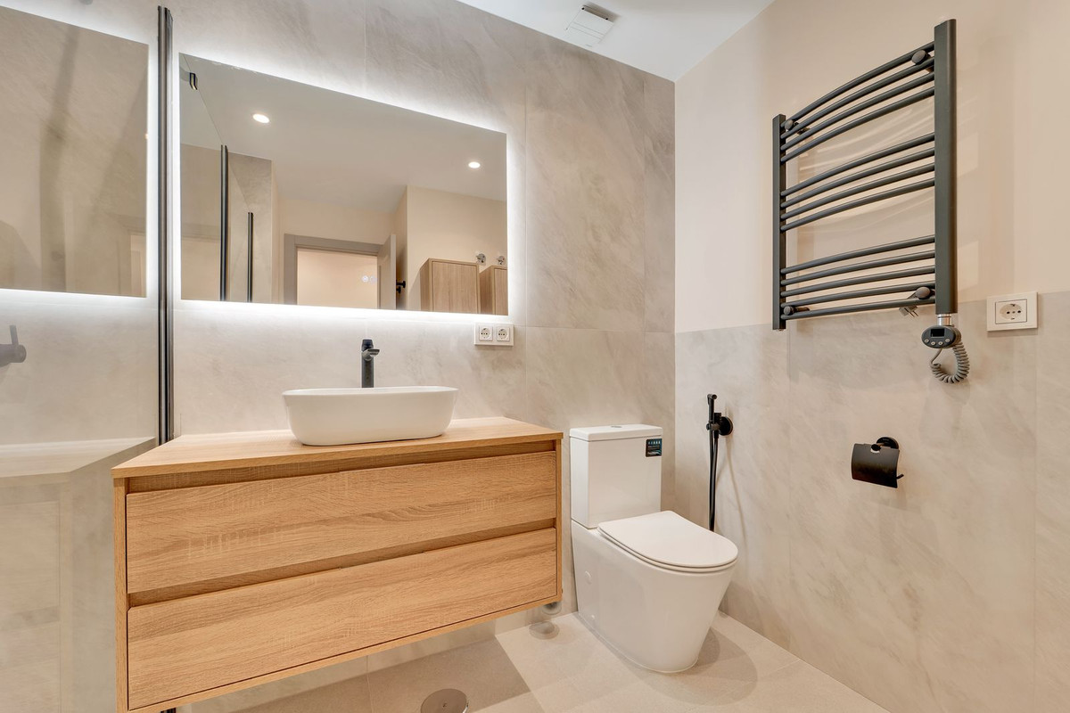 3 Bedroom Apartment in Estepona - Photo 14
