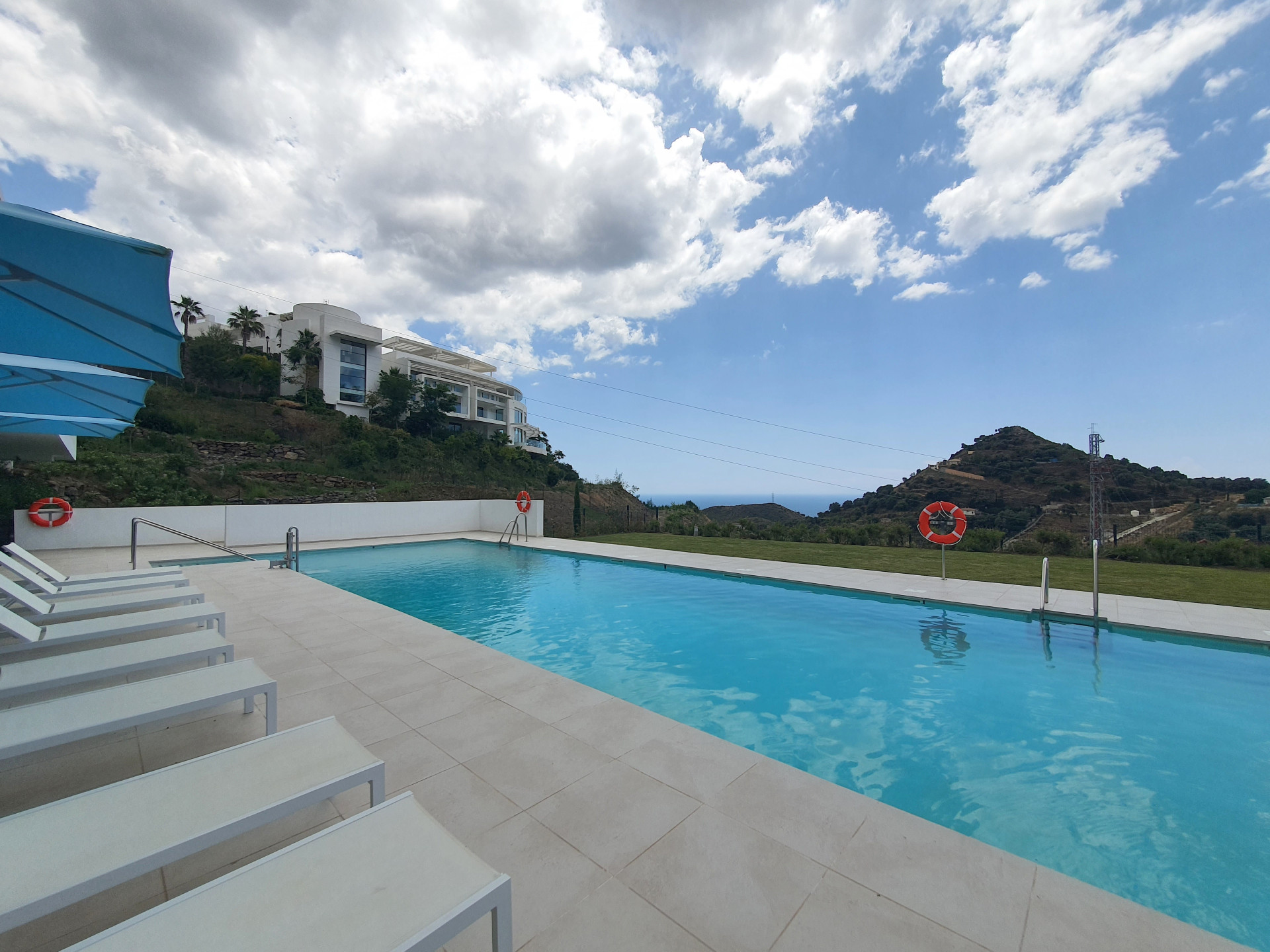 Piso de 3 dormitorios con piscina en Málaga – Foto 23