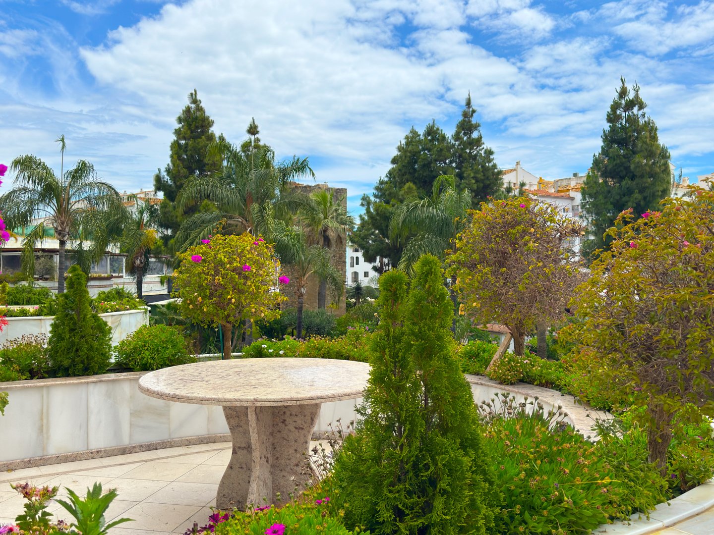 2 Bedroom Apartment in Marbella - Photo 9