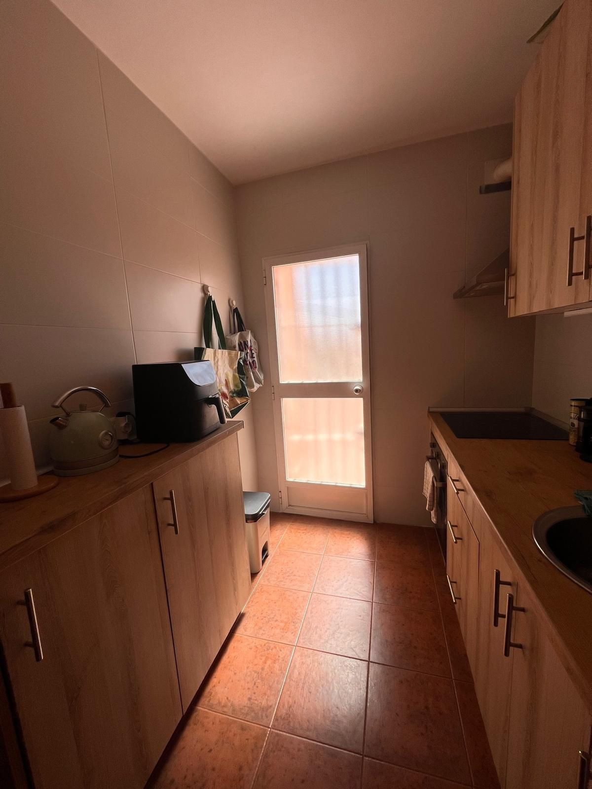 2 Bedroom Apartment in Fuengirola - Photo 13