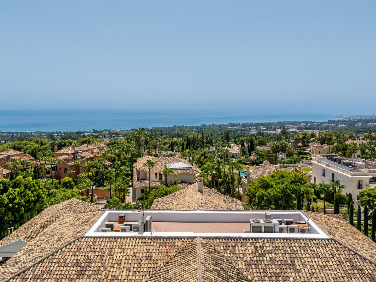 10 Bedroom Villa in Marbella - Photo 25