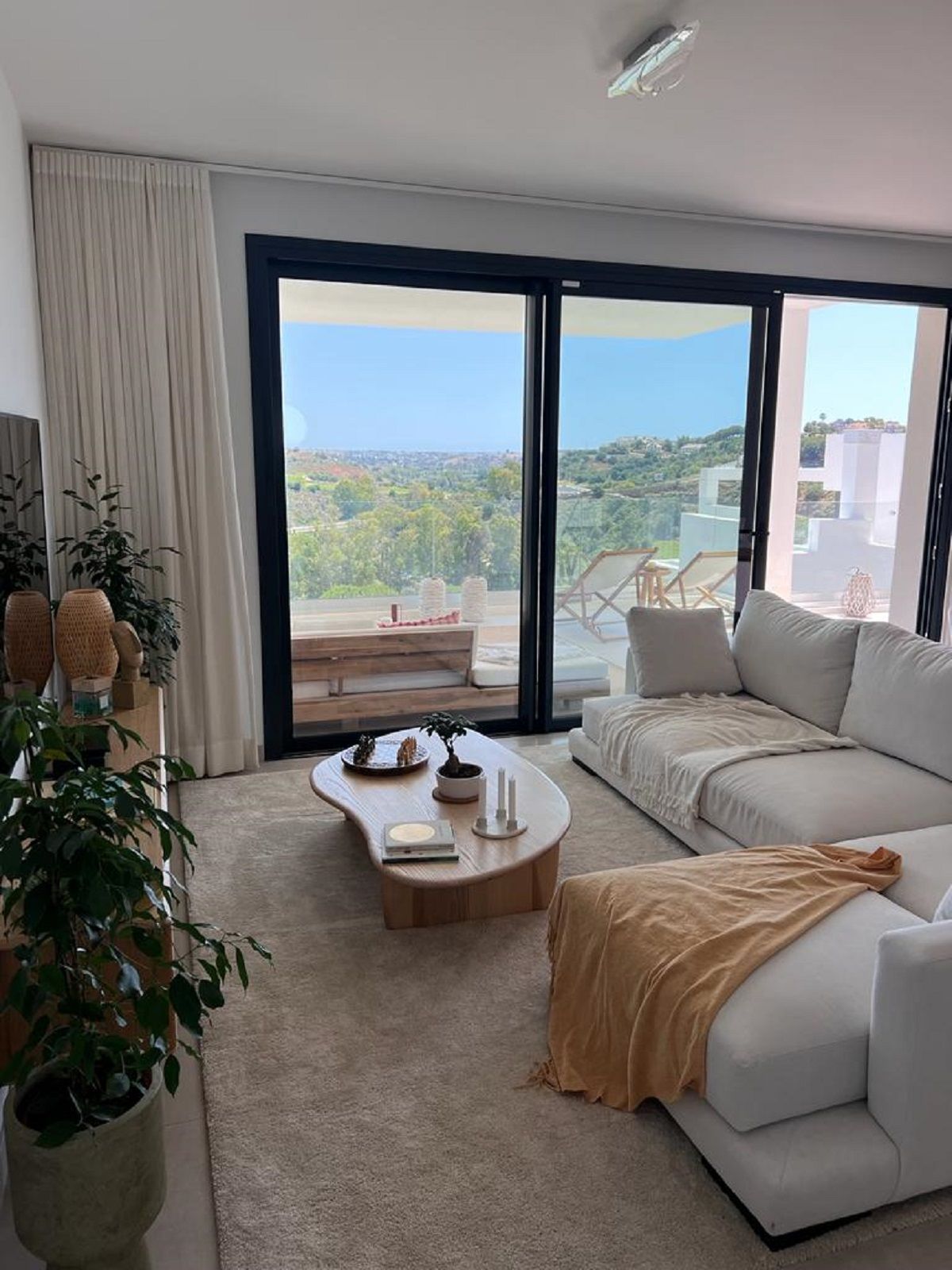 2 Bedroom Apartment in Mijas - Photo 7