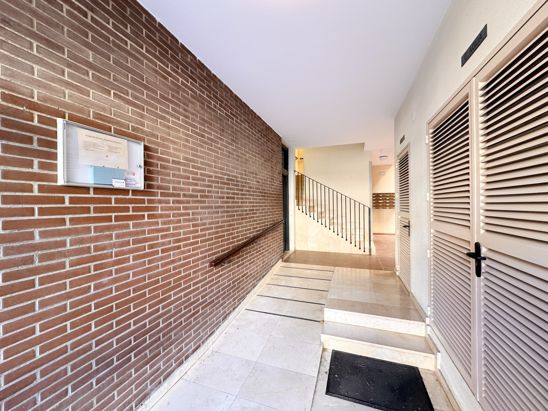 2 Bedroom Apartment in Málaga - Photo 6