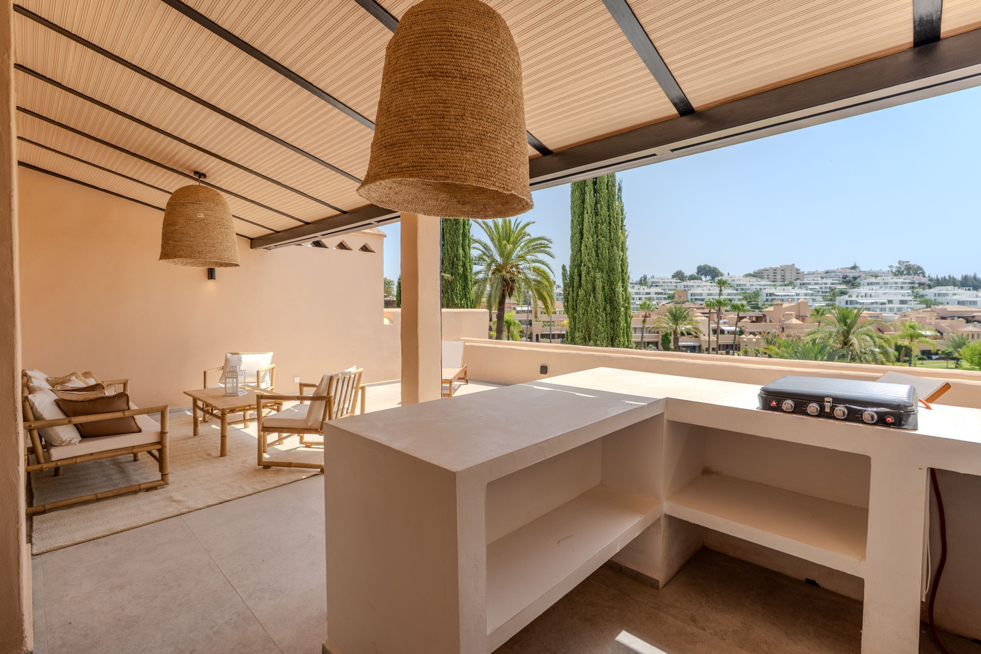 3 Bedroom Apartment in Estepona - Photo 12