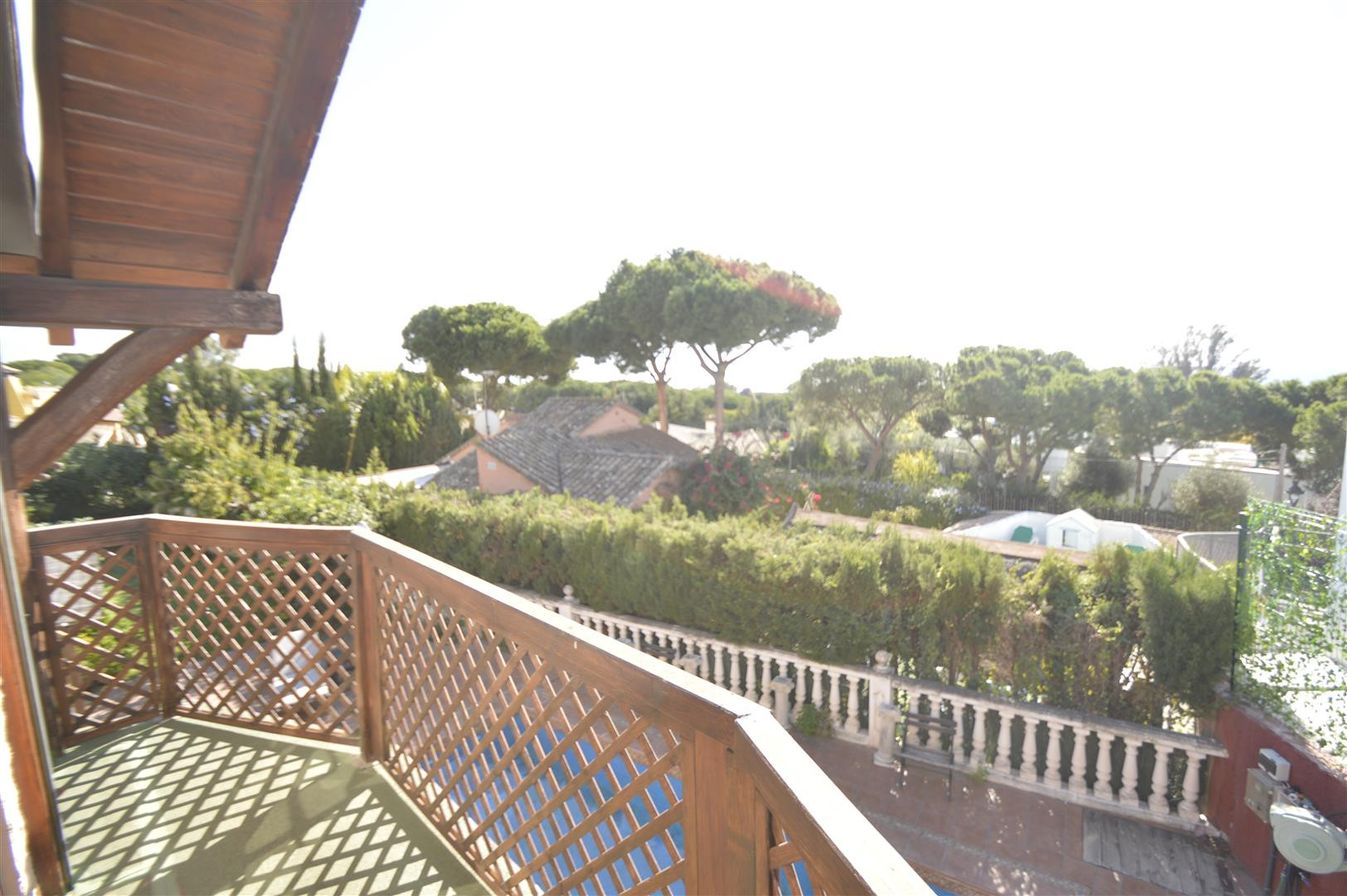 3 Bedroom Villa in Marbella - Photo 28