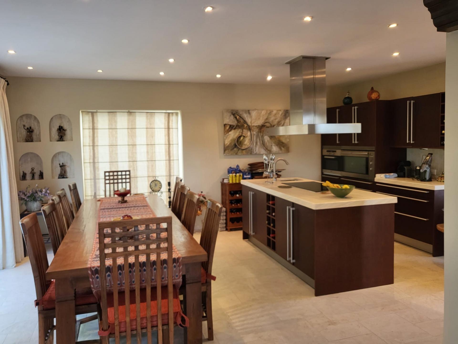 6 Bedroom Villa in Marbella - Photo 14