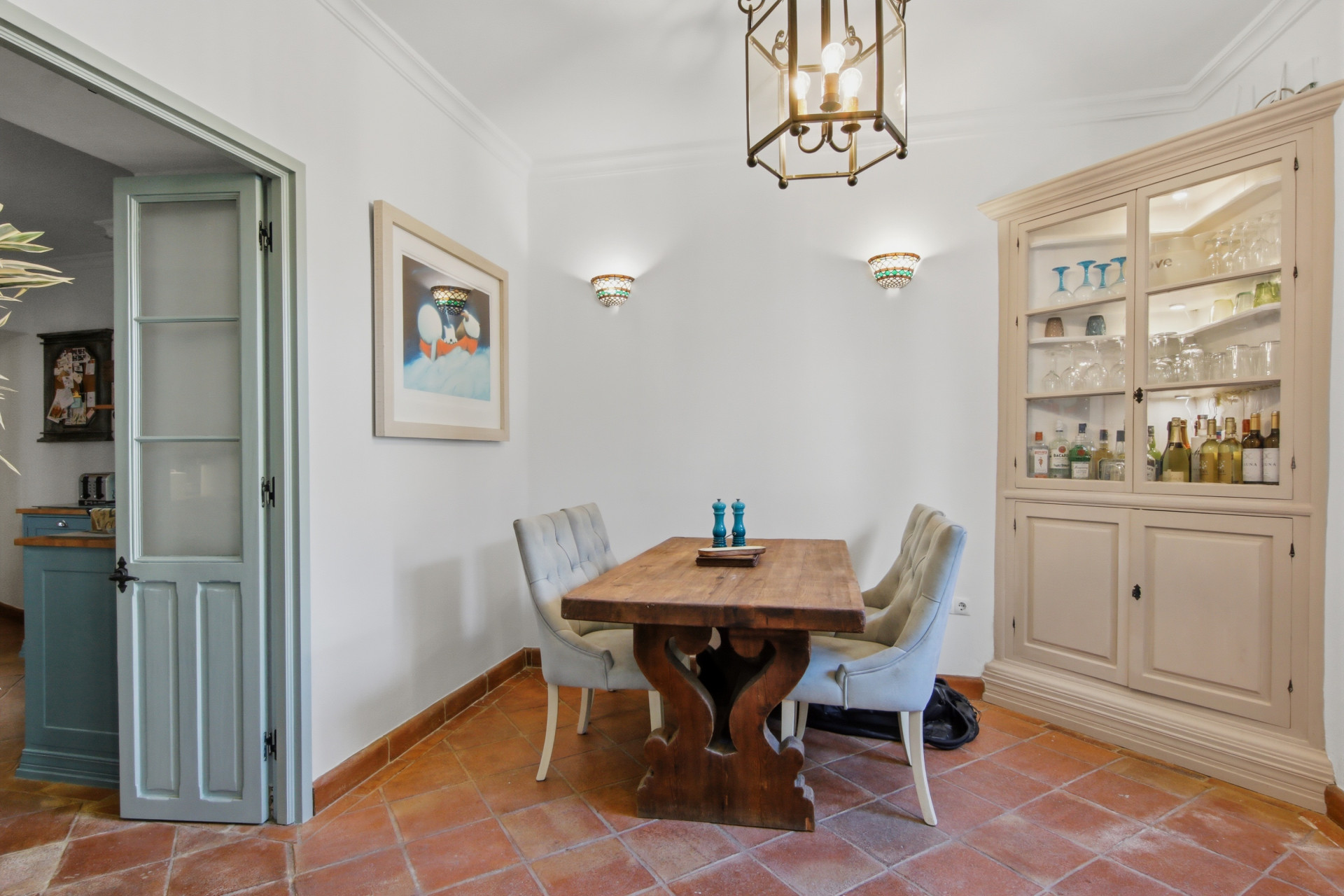 4 Bedroom Townhouse in Estepona - Photo 4
