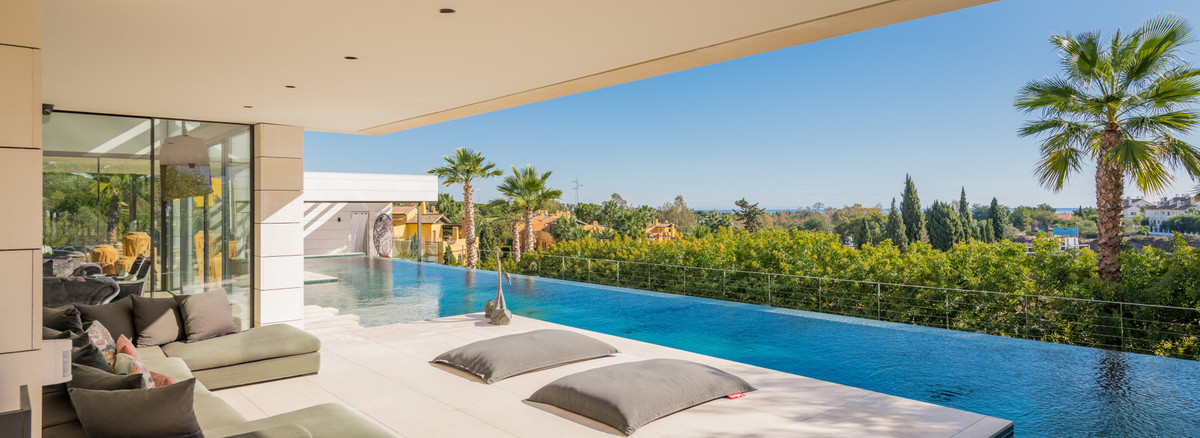 6 Bedroom Villa in Marbella - Photo 23