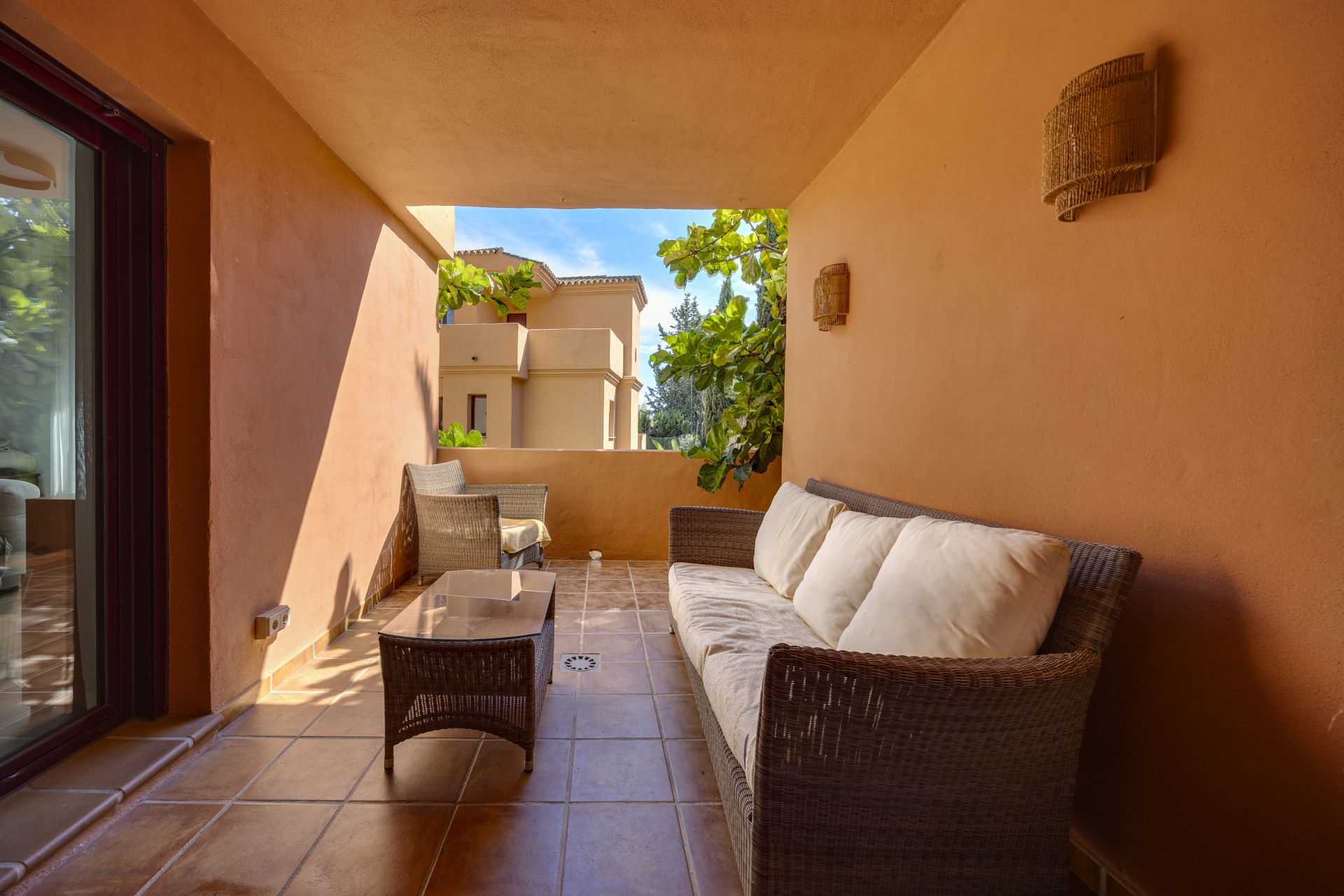 2 Bedroom Apartment in Benahavís - Foto 16