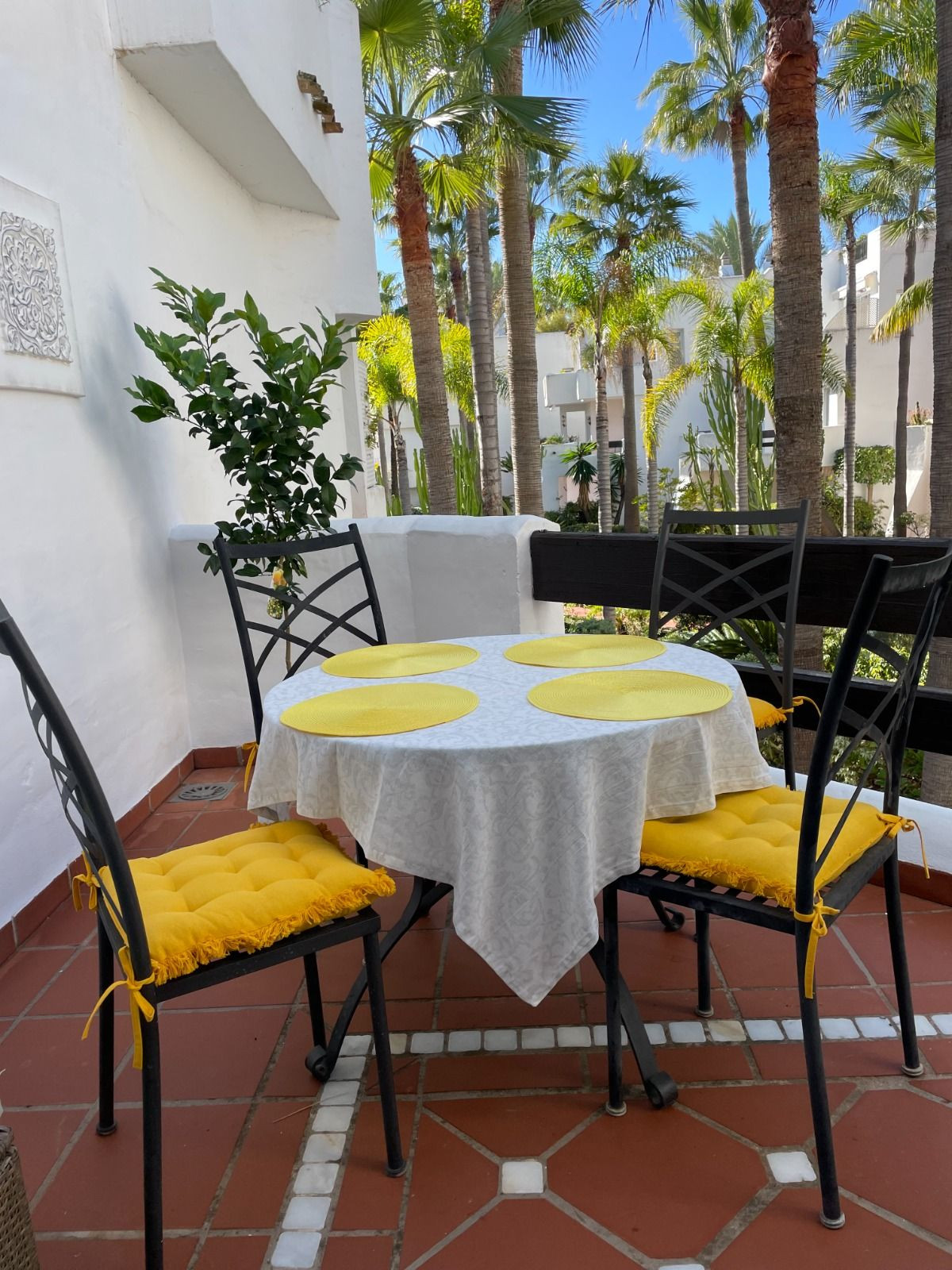 2 Bedroom Apartment in Marbella - Photo 14