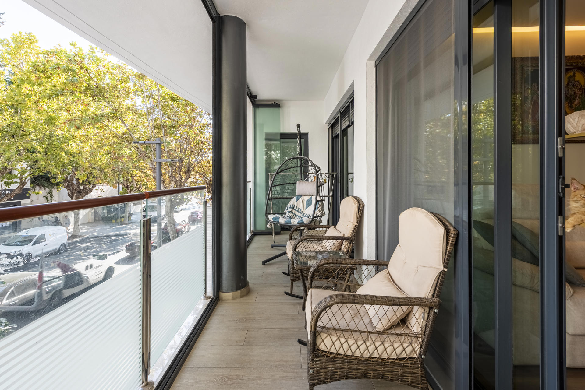 3 Bedroom Apartment in Estepona - Photo 3