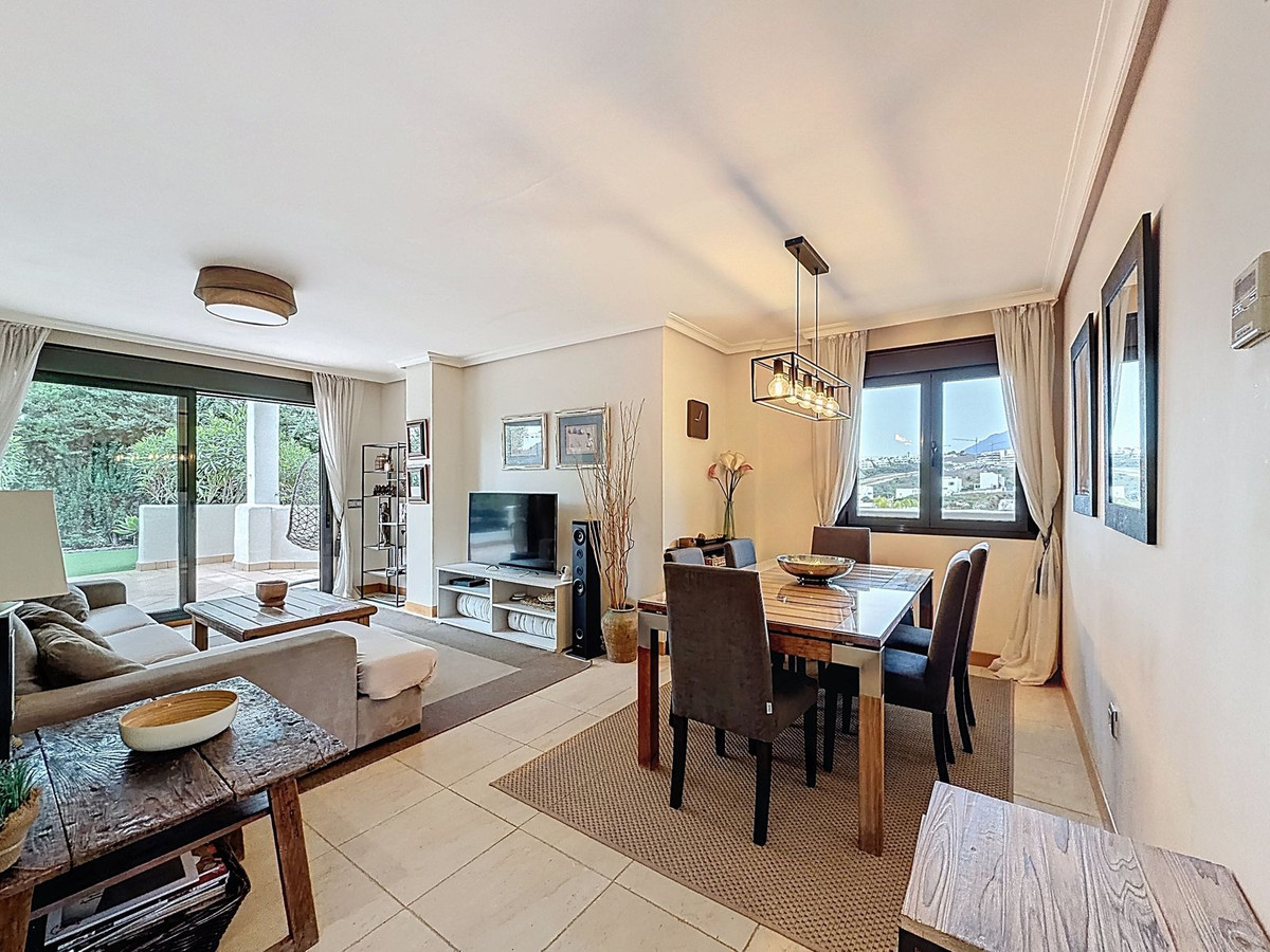 3 Bedroom Apartment in Estepona - Foto 8