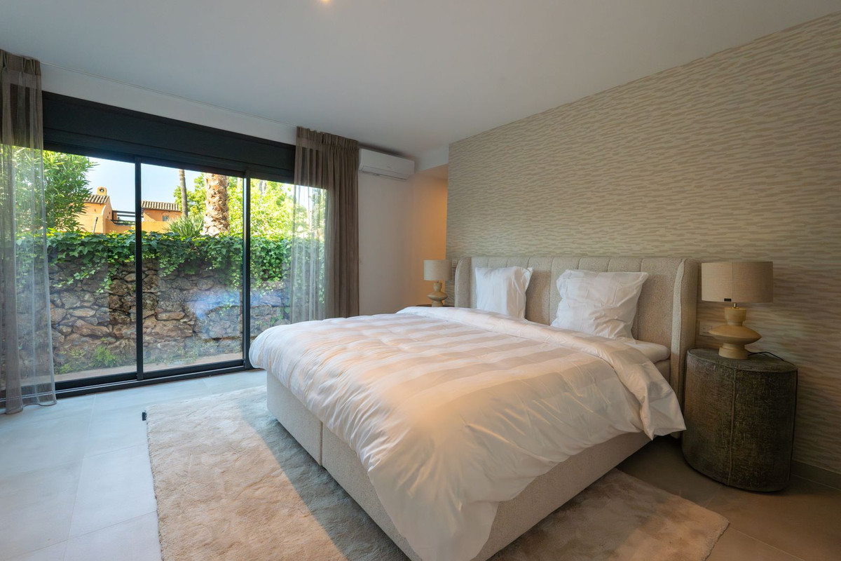 3 Bedroom Townhouse in Marbella - Photo 14