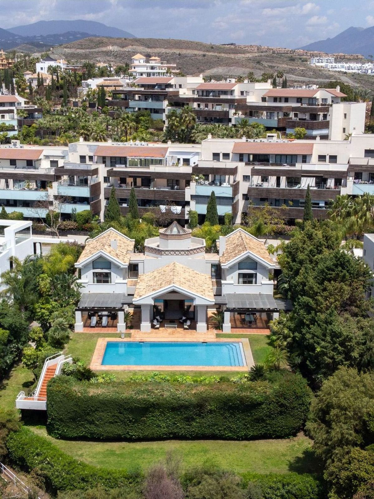 6 Bedroom Villa in Benahavís - Foto 16