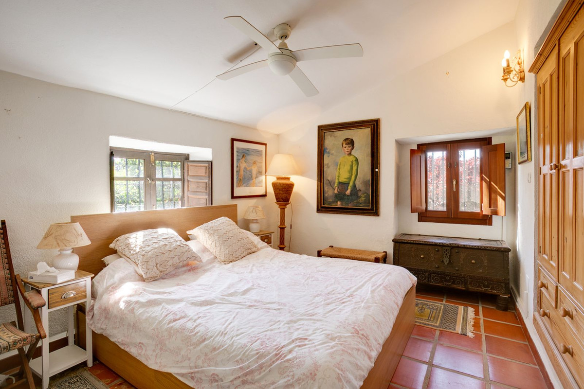 3 Bedroom Villa in Estepona - Photo 11