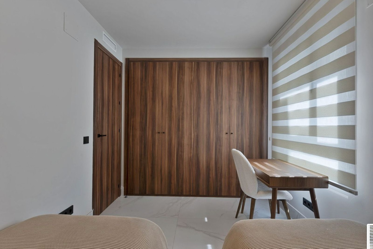 3 Bedroom Apartment in San Pedro de Alcántara - Photo 12