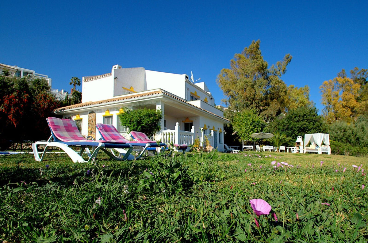 4 Bedroom Villa in Mijas - Photo 3