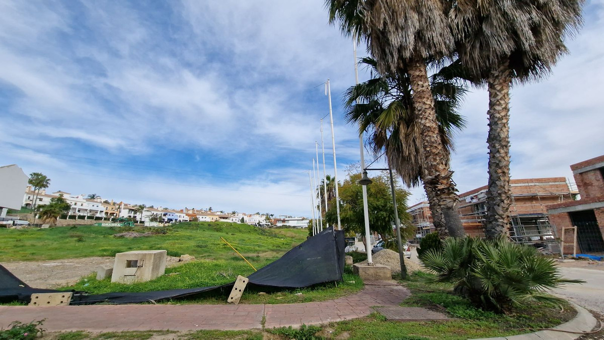 9,751 m² Plot in Estepona - Photo 6