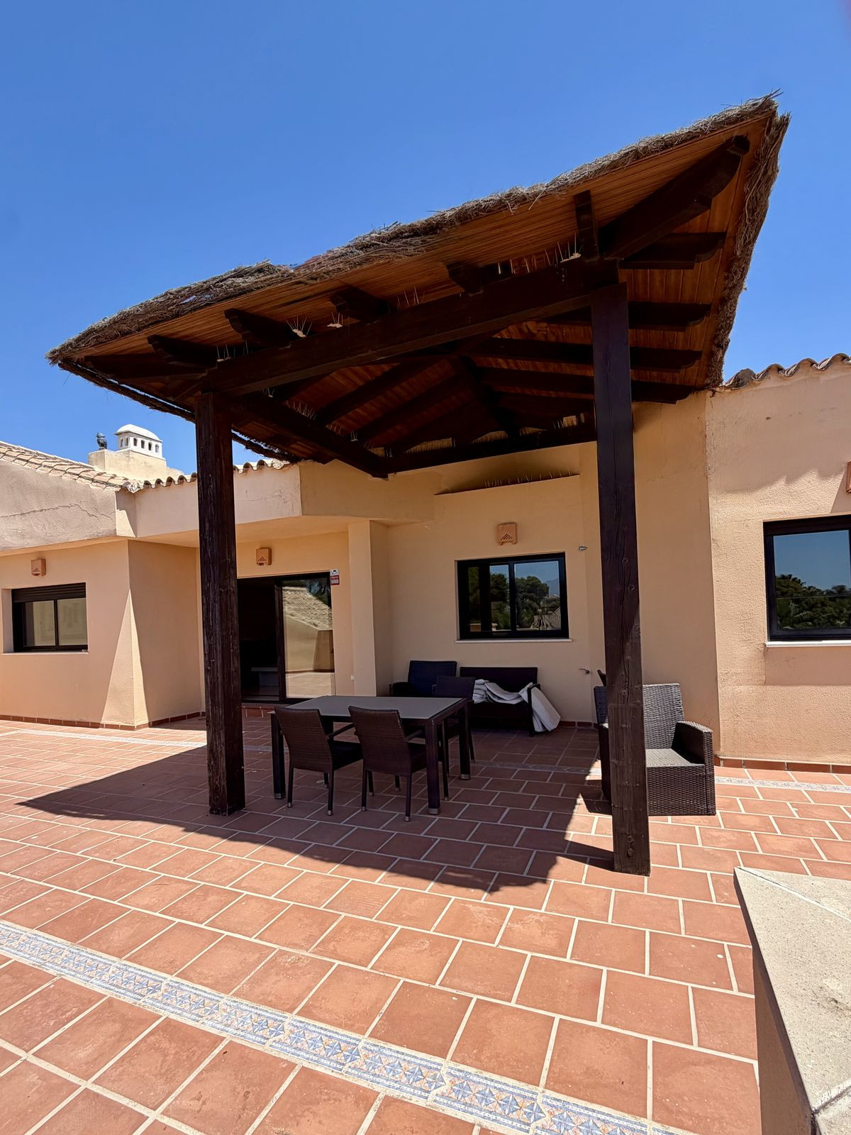 2 Bedroom Apartment in Marbella - Photo 17