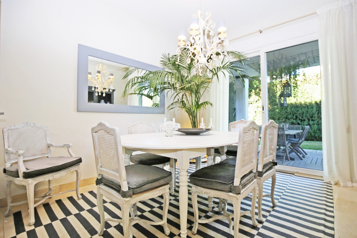 5 Bedroom Villa in Marbella - Foto 6