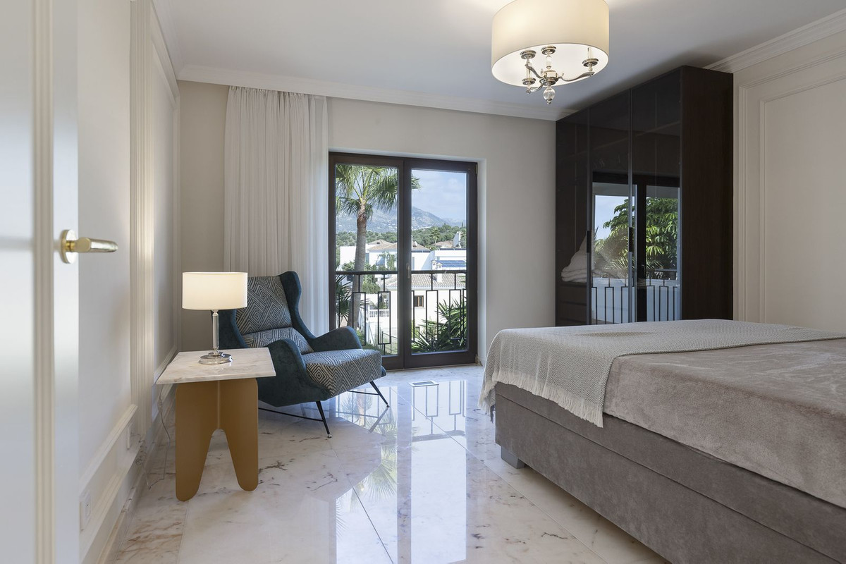 6 Bedroom Villa in Mijas - Photo 30