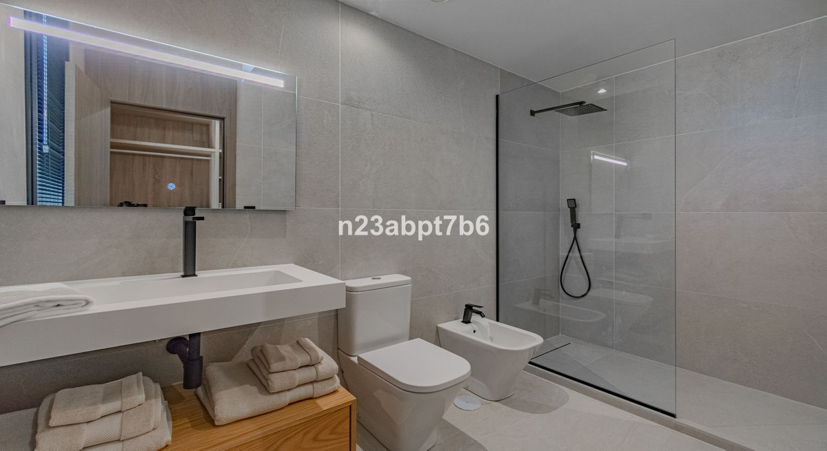5 Bedroom Villa in Sotogrande - Photo 21