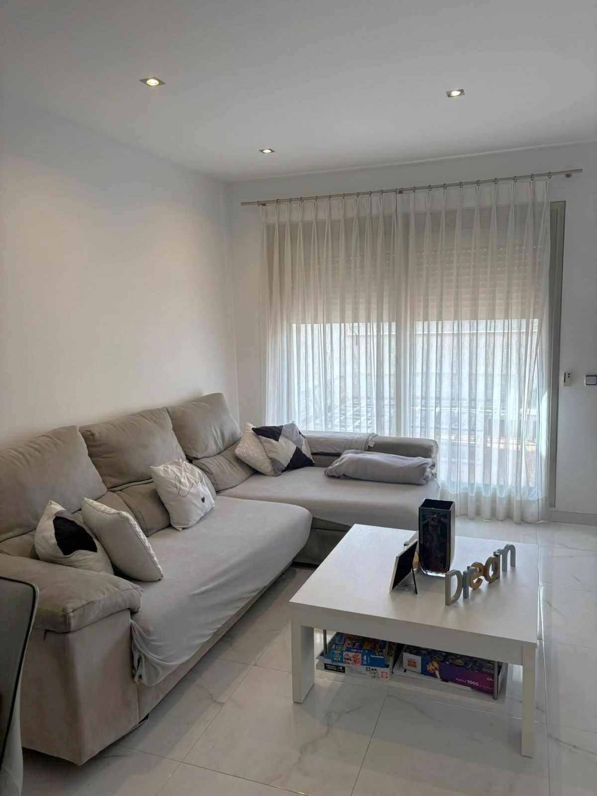 3 Bedroom Penthouse in Torremolinos - Photo 14