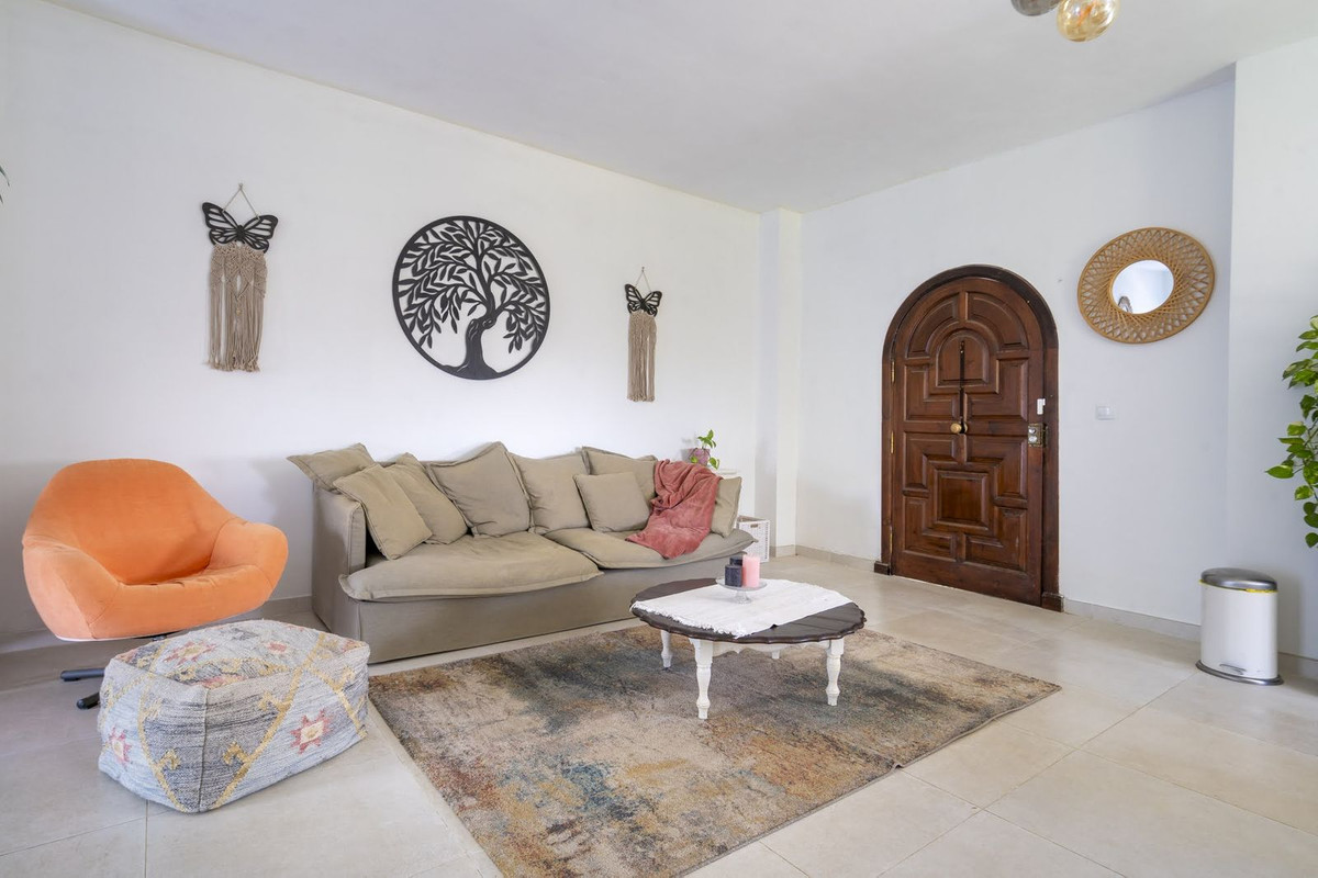 3 Bedroom Villa in Coín - Photo 9